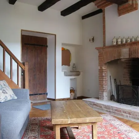 Le Pentagone Casa de Férias Bruniquel