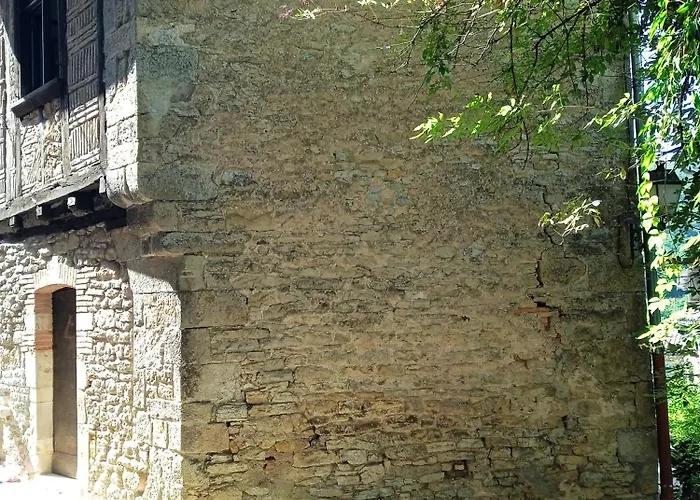 Le Pentagone * Bruniquel